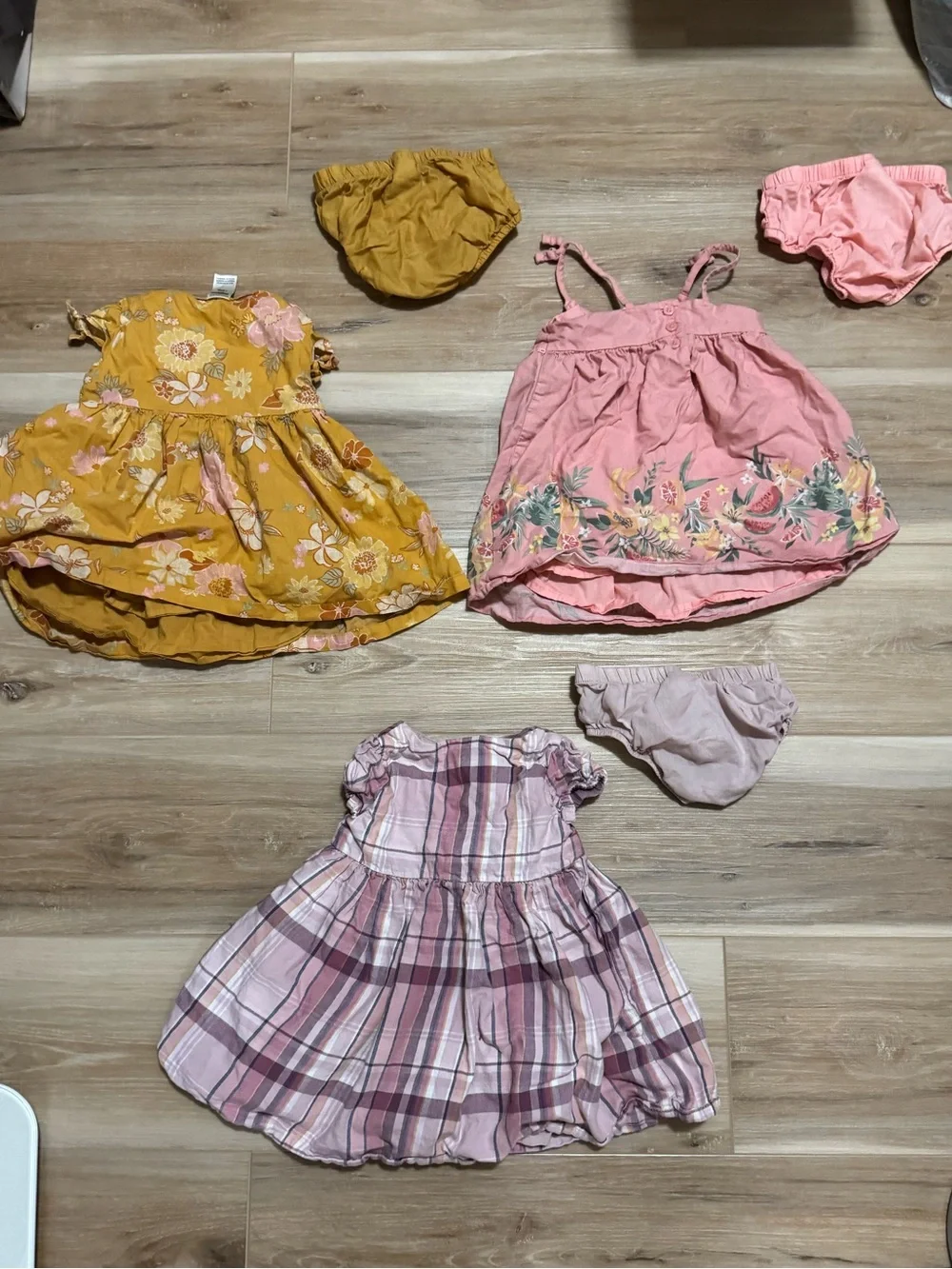 OshKosh B'gosh Baby Girl Summer Dress Lot Bloomers Mustard Plaid Floral 12M